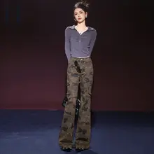 ヴィンテージ風 カモフラージュ デザインのレディースカーゴパンツ【スリムフィット・多ポケット・ストレートシルエット】