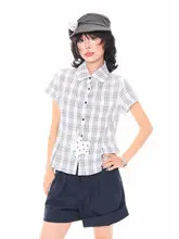 チェック柄 星柄飾り付きショートスリーブシャツ【女性用・シルエットにフィット・夏用】