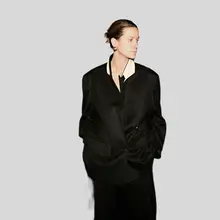 ファッショナブルな女性用テーラードジャケット【秋季新作・ゆったりシルエット】