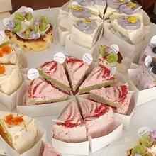 8インチ三角形ケーキ用防油ケーキボックス【切り分け用・千層ケーキ・モスケーキ対応】