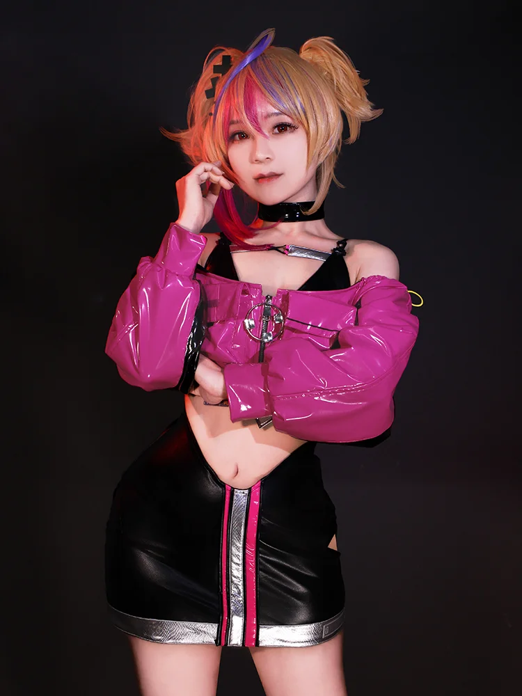 4人組 キャラクター コスプレ に最適な日常用フルセット衣装はこれ