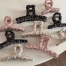 小花柄ファブリック交差ヘアクリップ【シンプルデザイン・後頭部用・女性用】