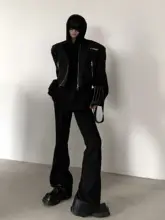 デザインポケット付き メンズショートフライトジャケット【肩パッド・金属ファスナー・ハイストリートスタイル】