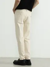 米白色の微細テーパードデニムパンツ【春夏用・メンズ・フィット・クリームカラ―】