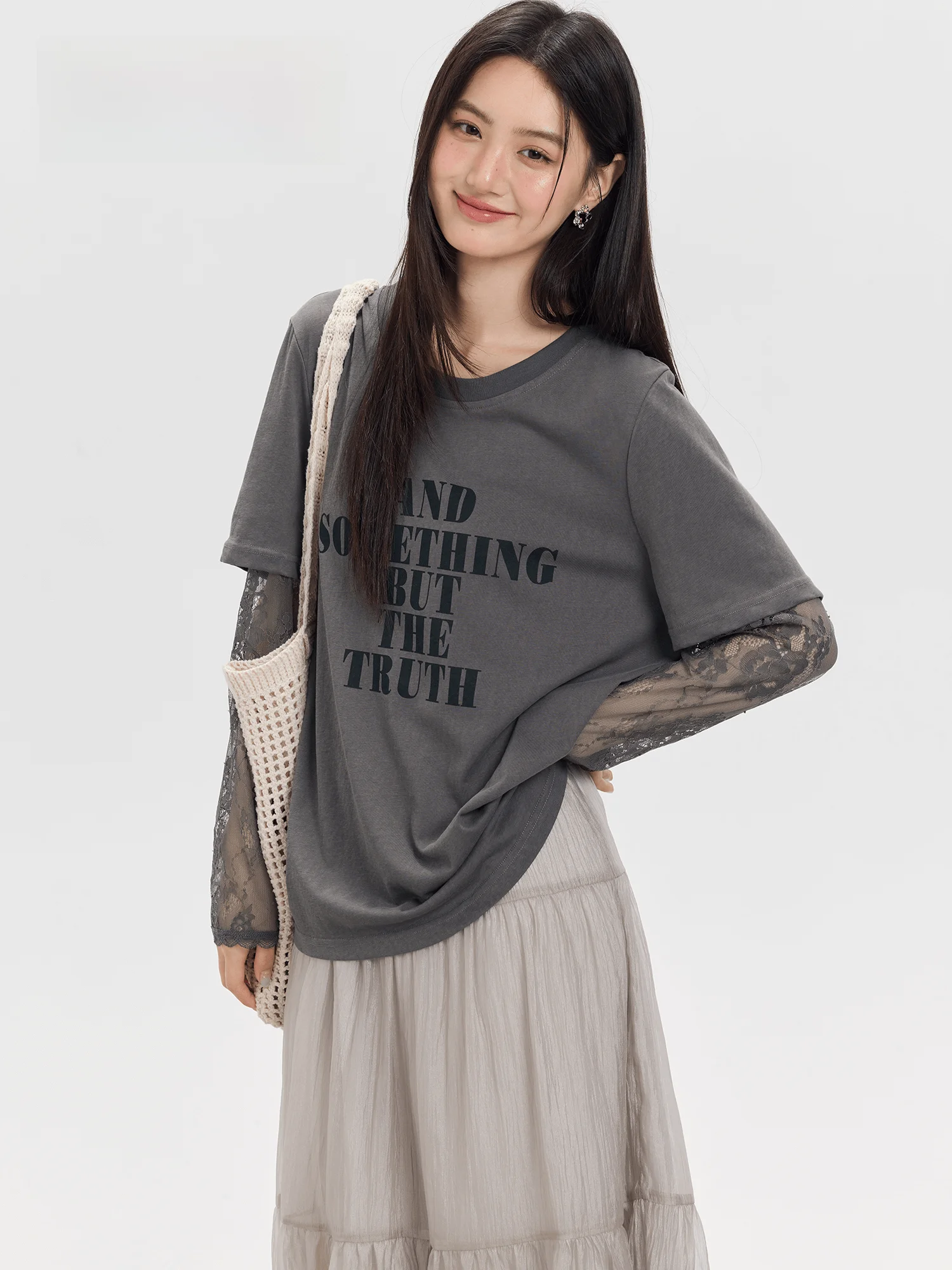 通勤の夏、Tシャツの下に着る長袖はどんなものにしよう？
