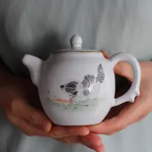 手描き猫デザインの汝窯茶壺【景徳鎮製・レトロ中華・一人用】