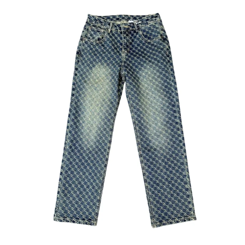 春季高街風刺繍デザインのデニムパンツ：30代・40代向けのストリートファッションに最適なゆったりシルエット