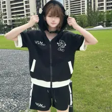 かわいい開襟ジップアップパーカー【アニメスタイル・フード付き・小さな翼・短袖】（セットアップ対応）