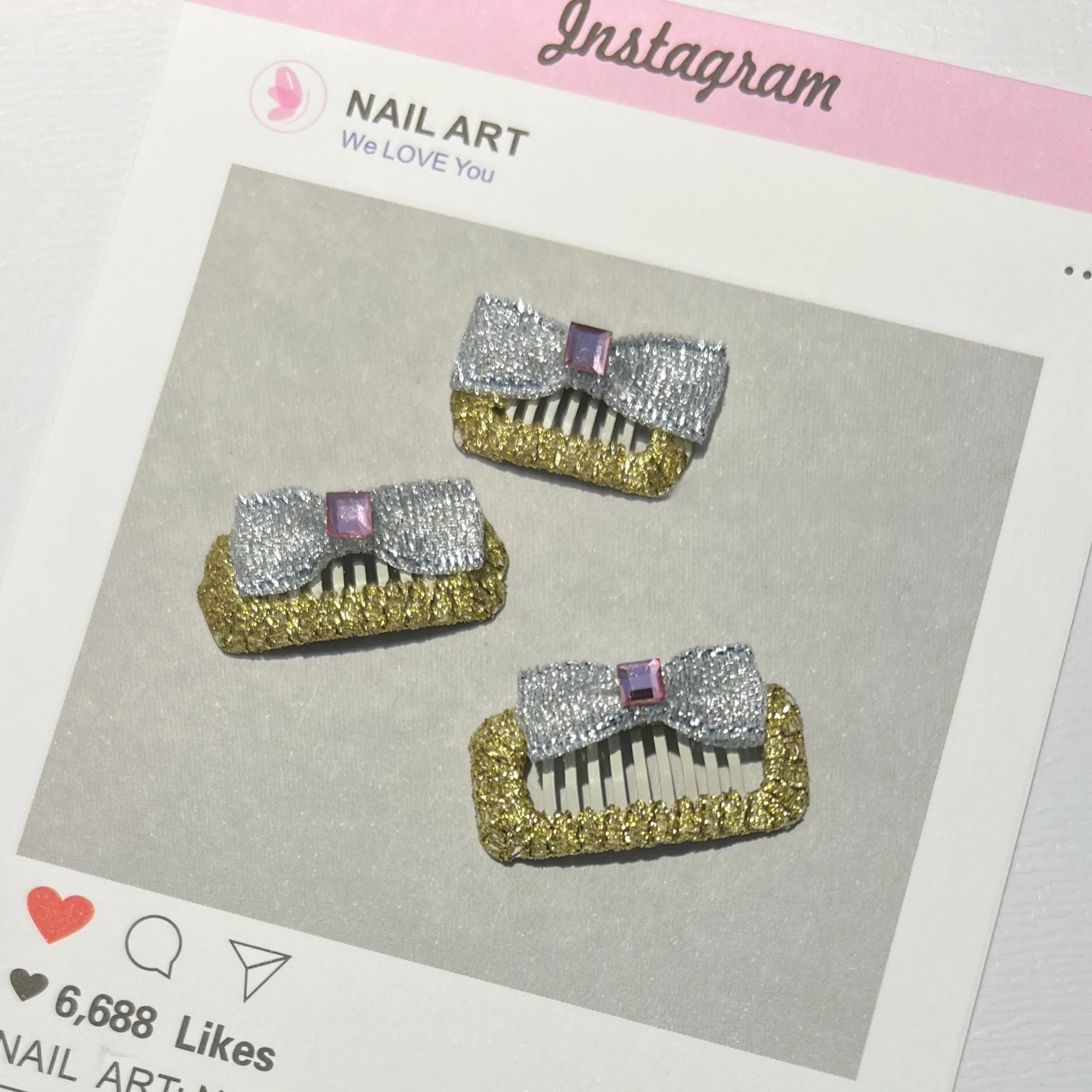 手作りマルチーズ用ヘアクリップの使い方：シンプルな金銀色リボンデザインで日常のヘアスタイルを整える