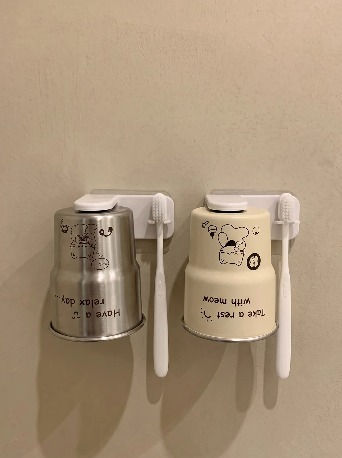 お風呂場のカビ予防に使えるアイテムは？かわいい猫デザインの洗面カップがおすすめ