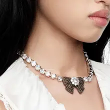 チョーカー ネックレス レディース ファブリック 蝶結び ジュエル ギフト 「YVMIN x SHUSHUTONG」