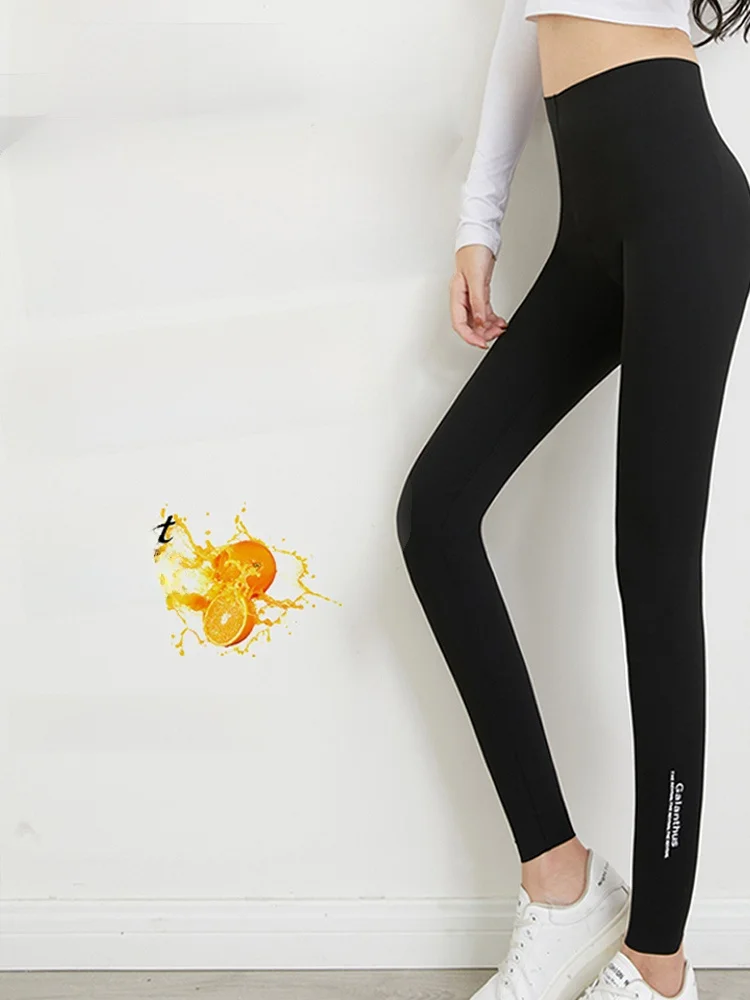 ハイウエストヨガパンツ：浪莎のスリムデザインが実際のフィットネスシーンでどう活用されるか