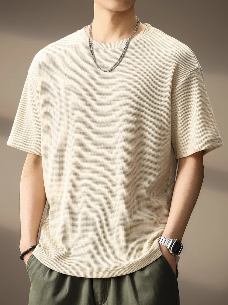 夏の日常に溶け込む、どうやってこのTシャツを選ぶべきか？