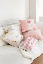 モダンシンプルな北欧風ソファ【ピンク・クッション付き・スクエア型・腰当て用】