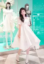 エレガントなフレンチスタイルミディドレス【スクエアネック・ハイウエスト・レトロデザイン】