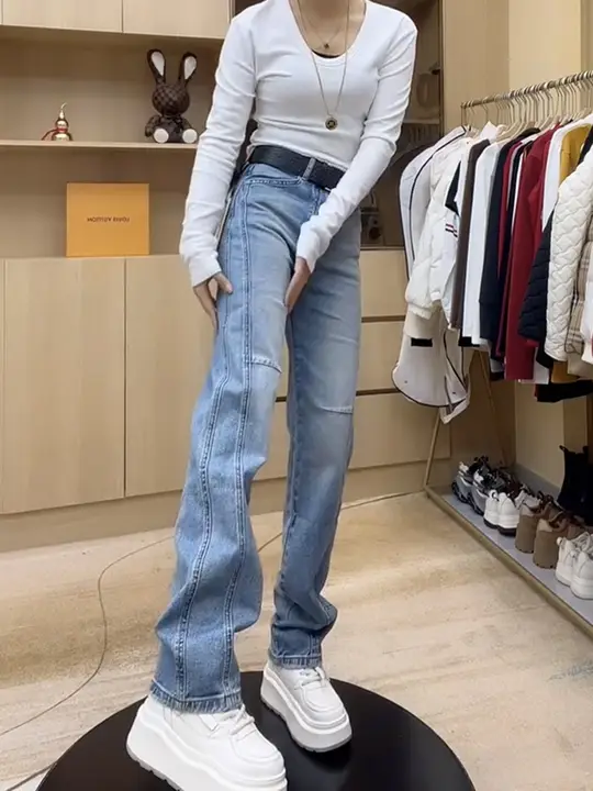 夏用 薄手のスリムストレートジーンズ【大きいサイズ・梨型体型におすすめ】
