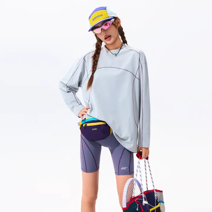 軽量で吸湿速乾の抗菌機能付きスポーツ長袖Tシャツ【コントラストカラー・円形ネック・春秋用・ハイキング・サイクリング】