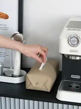米杏色のエコレザー製長方形ティッシュケース【シンプルデザイン・防水】
