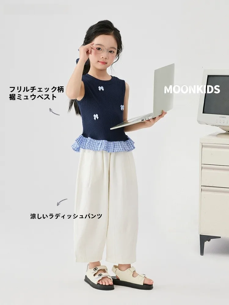 女の子用夏のノースリーブトップスとパンツセット：小学3年生の女の子に人気の軽量通勤コーデ