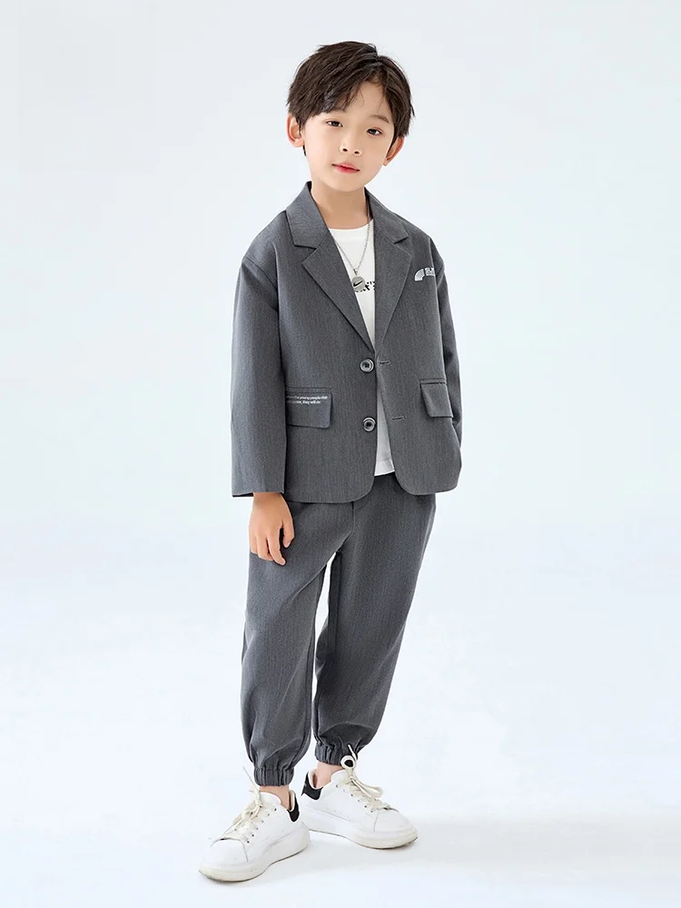 4歳の男の子に合う服のサイズは？実際のサイズガイドと選び方のコツ