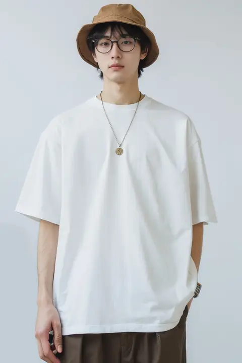 極上の柔らかさの白色半袖Tシャツ【ユニセックス・コットン素材・シンプルデザイン】