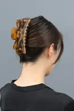 極大サイズのサメ型ヘアクリップ【厚い髪用・洗髪後のまとめ髪に最適】