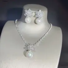 花嫁用華やか雪花デザイン大珠新婦用ネックレス＆イヤリング【ジルコニア装飾・結婚式や日常使いに最適】（セットアップ対応）