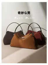 洗練されたデザイン！マットレザーのハンドバッグ【クラシックショルダー・通勤用】
