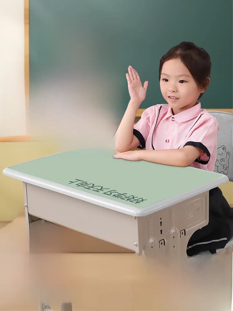 子供の知育を支えるデスクマットは、どう選ぶ？