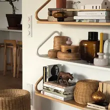 Artek風 壁掛けシェルフ【シンプルデザイン・リビング・寝室・キッチン用】