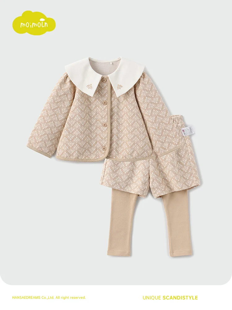 16°Cから24°Cの季節に着せるべき子供の服は？「moimoln」の学院風セットアップが解決する