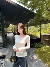 真絲ウール素材のシームレスインナーシャツ【洗濯機対応・女性用】