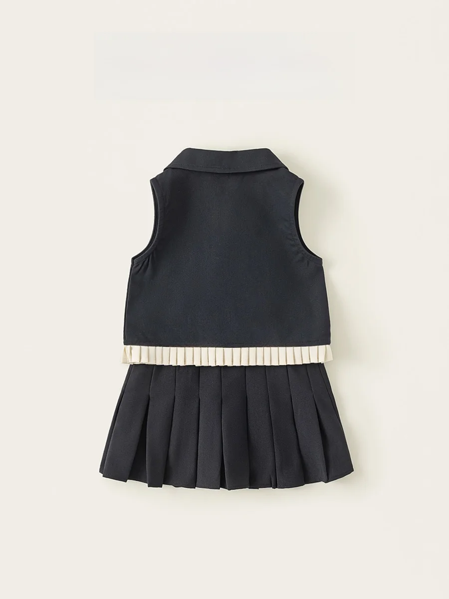 1歳誕生日に祖父母に贈る服はどう選ぶ？エレガントな夏のセットアップがおすすめ