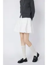 白色の松緊ウエストレース刺繍のハーフスカート【高腰・Aライン・短丈】