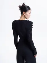 LEDIM WANG シルバー糸透かし編みニットトップス【秋用・フリルデザイン・ブラック・長袖】