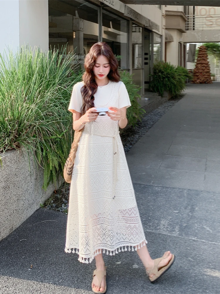 重厚感透かし編みフリンジタンクトップとワンピースセット：20代女性の通勤スタイルに最適な法式デザイ ン