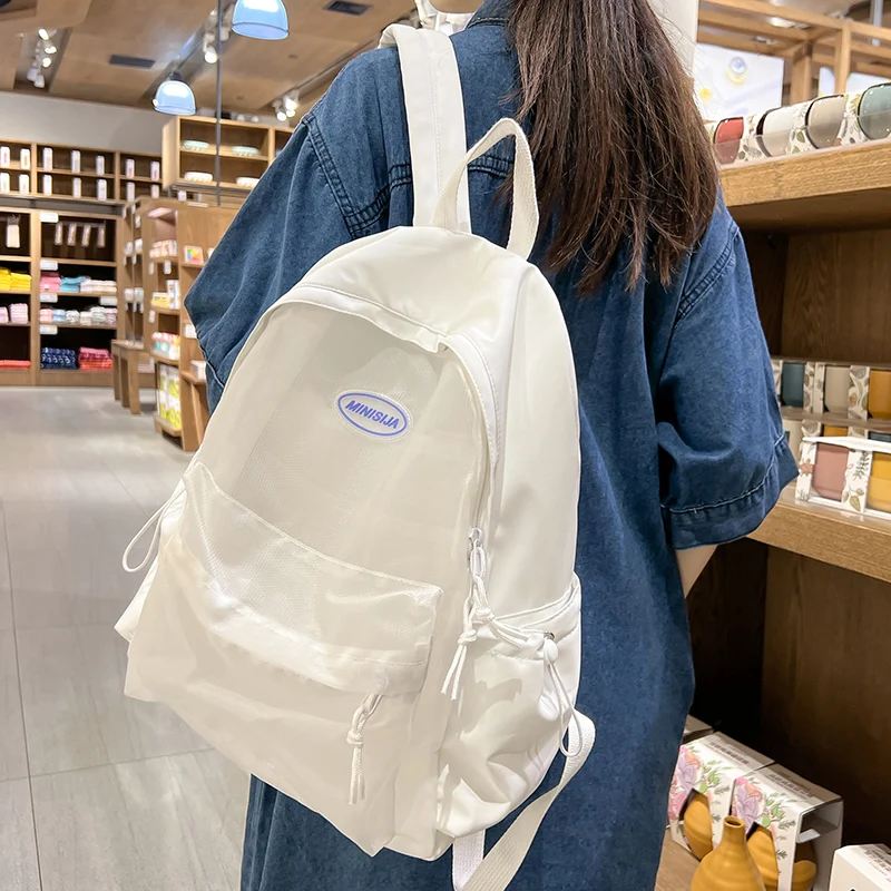 シンプルなデザインのメッシュリュック：学生用女子向け二重肩ベルトモデルの実用性と価格対応