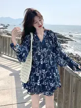深い青色のリゾートスタイルのカジュアルウェア【日焼け対策・シャツとショートパンツ・夏用】（セットアップ対応）