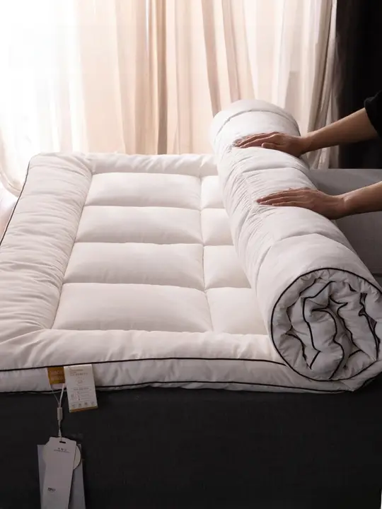 蓬松な立体デザインのマットレス【折りたたみ式・家庭用・厚さ5cm】
