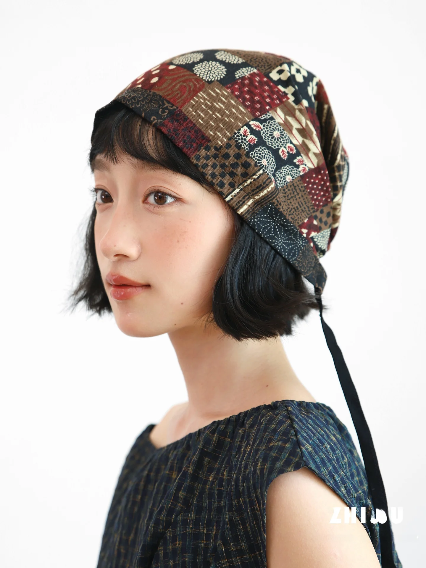 帽子のかぶり方で失敗しない、春夏の1本で完璧なスタイルは？