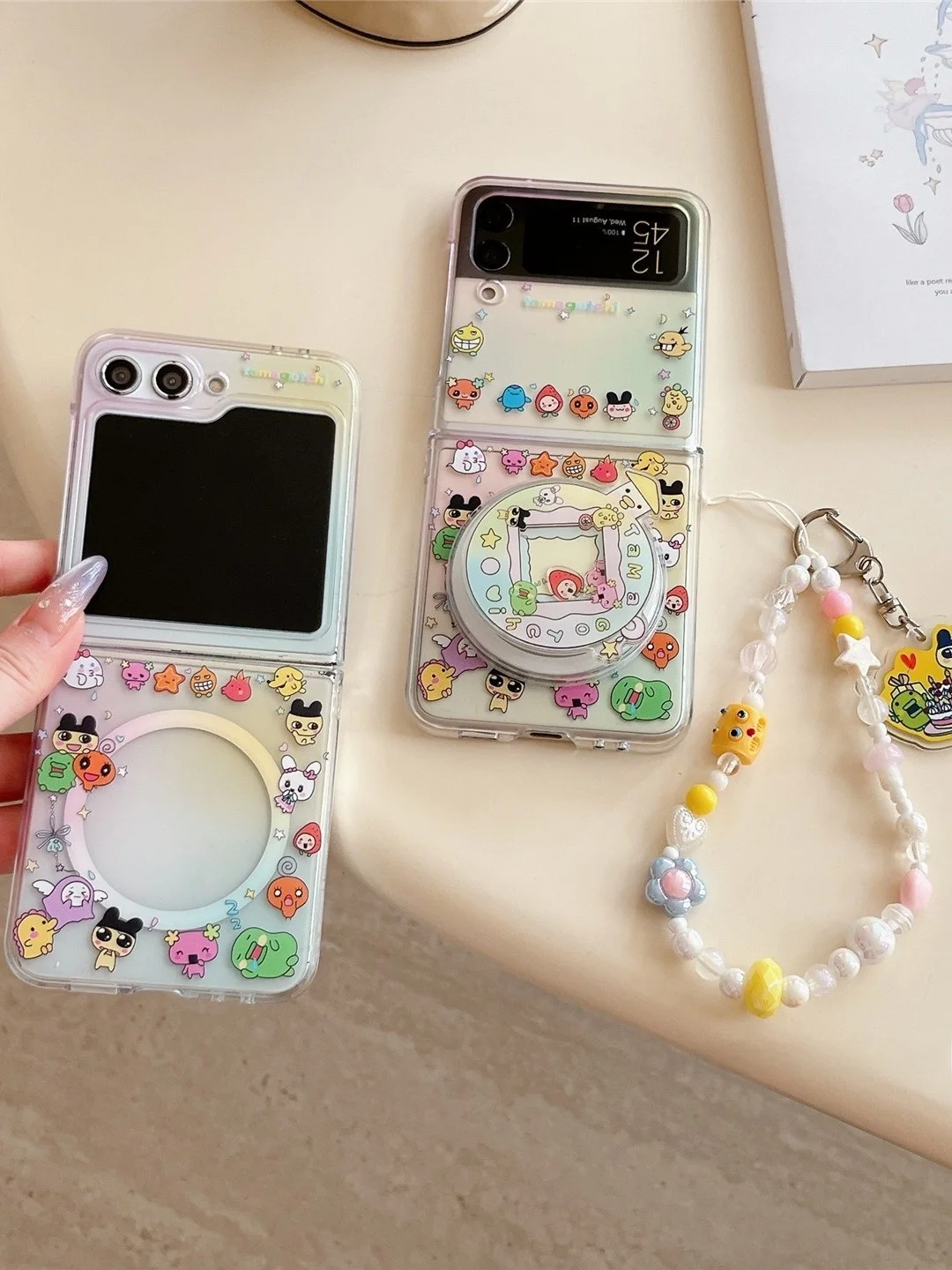おもしろ スマホケース どうやって選ぶ？カラフルな小怪獣が魔法をかける「マグネット吸着スマホケース」の本当の魅力とは