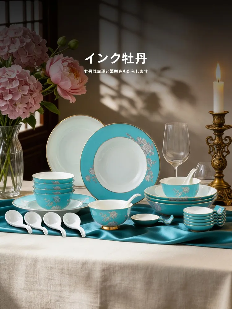 水墨牡丹デザインのココットプレート：中式釉中彩陶器の実用性と使い方