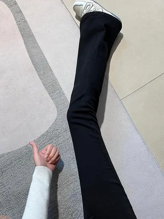 スタイルアップに最適！黒のストレッチデニムフレアパンツ【ハイウエスト・ロングタイプ】