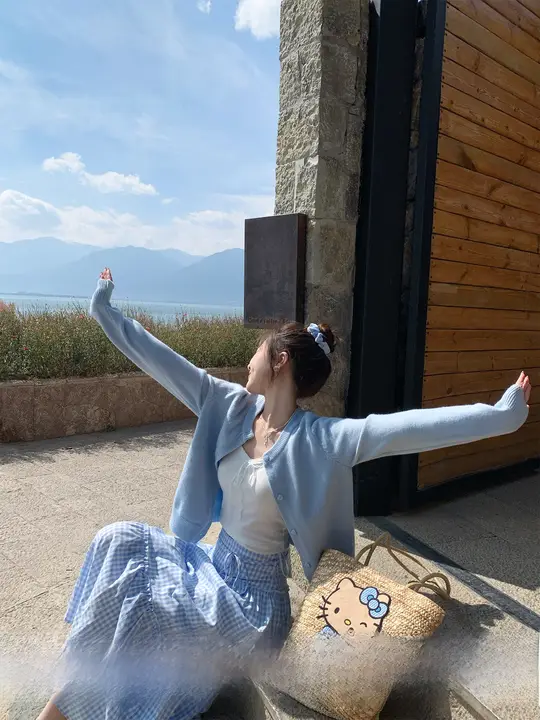 春にぴったりなブルーのカーディガン【ニット・女性用・韓国系スタイル】