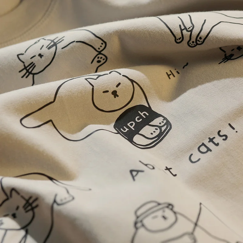 猫のデザインがかわいい！コットンTシャツ：ねこあつめと日常ファッションの融合