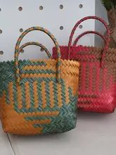 手編みの大容量トートバッグ【シンプルデザイン・プラスチック編み素材・スクエア型】