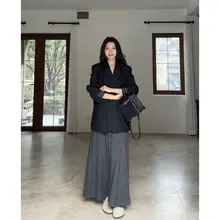 コットン混ドロップショルダー半袖ニット【Uネック・基礎デザイン・シンプル】とウエストゴム付きフレアスカート【伸縮性・女性用】