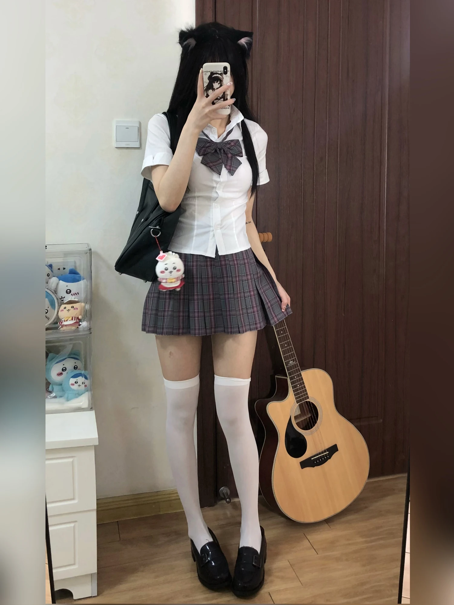 JKが喜ぶプレゼントとして、通勤スタイルに合う制服セットは？