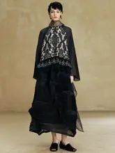 欧風刺繍デザインのトップス【シンプルでおしゃれ・秋向け】