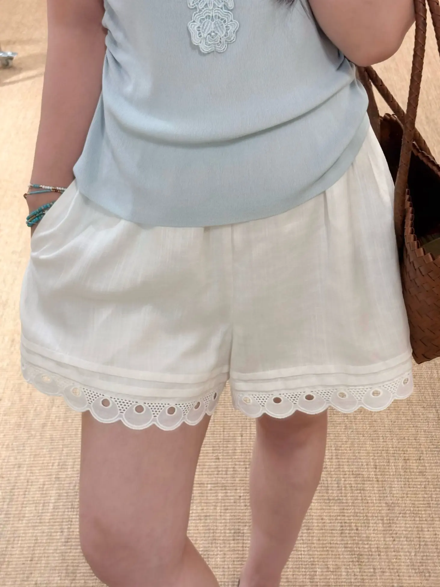 40代結婚式ぽっちゃりパンツスタイル：簡約花柄ウエストゴムショートパンツの実用性と着用体験